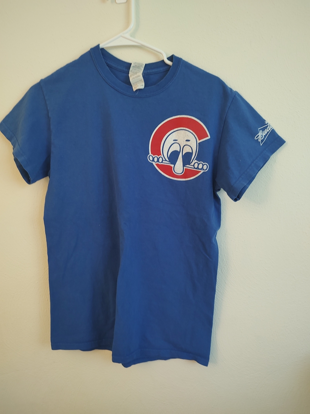 Chicago Cubs Kyle Schwarber 12 T-Shirt Budweiser Sleeve Logo Blue Size Small